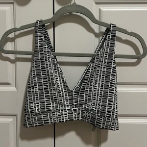 Victoria’s Secret sports bra medium